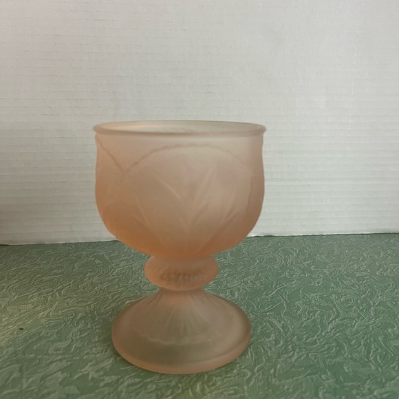 Vintage Indiana Glass Frosted Pink Cabbage Leaf Pedestal Glass Goblet - Picture 1 of 6
